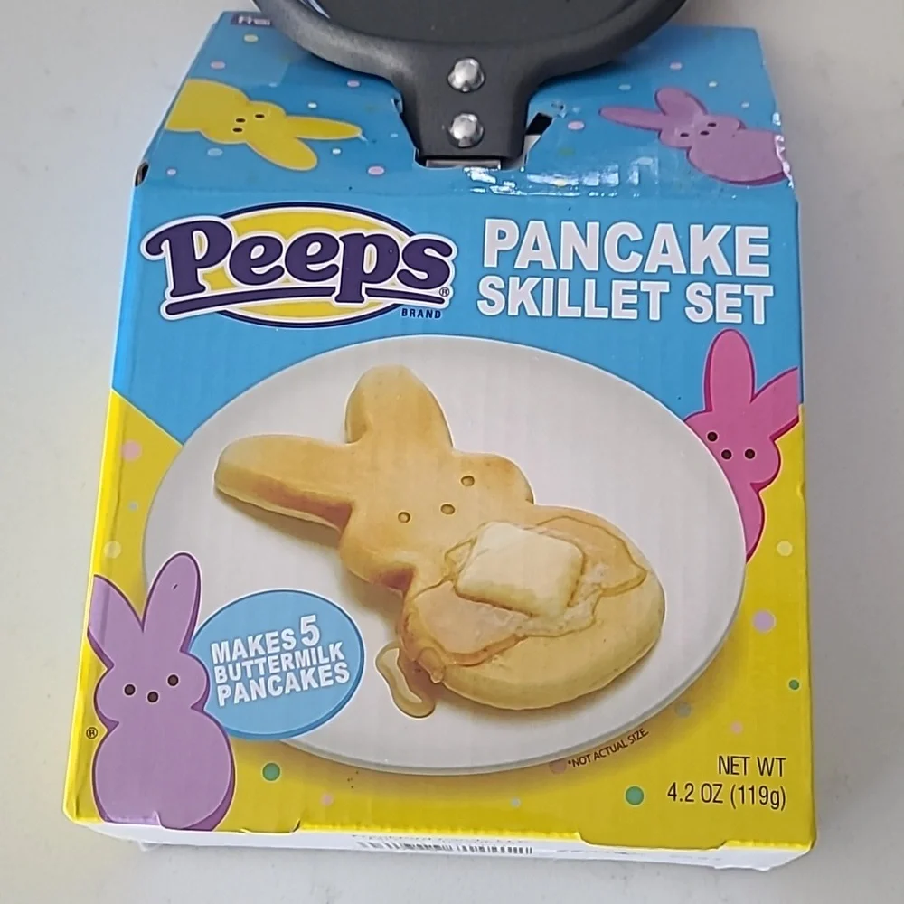 PEEPS Easter Bunny Skillet NIB.